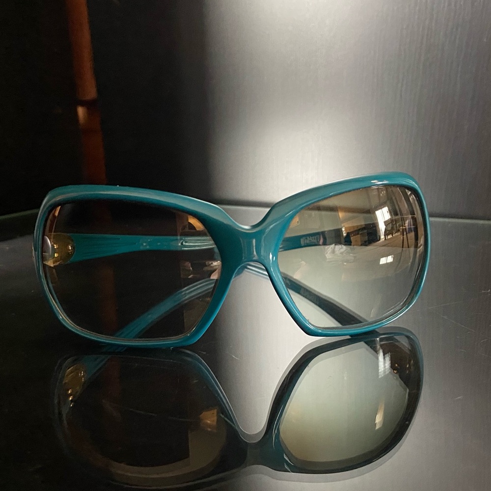 Spy sunglasses. Dynasty